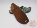 домашние кожаные тапочки из Монголии фото