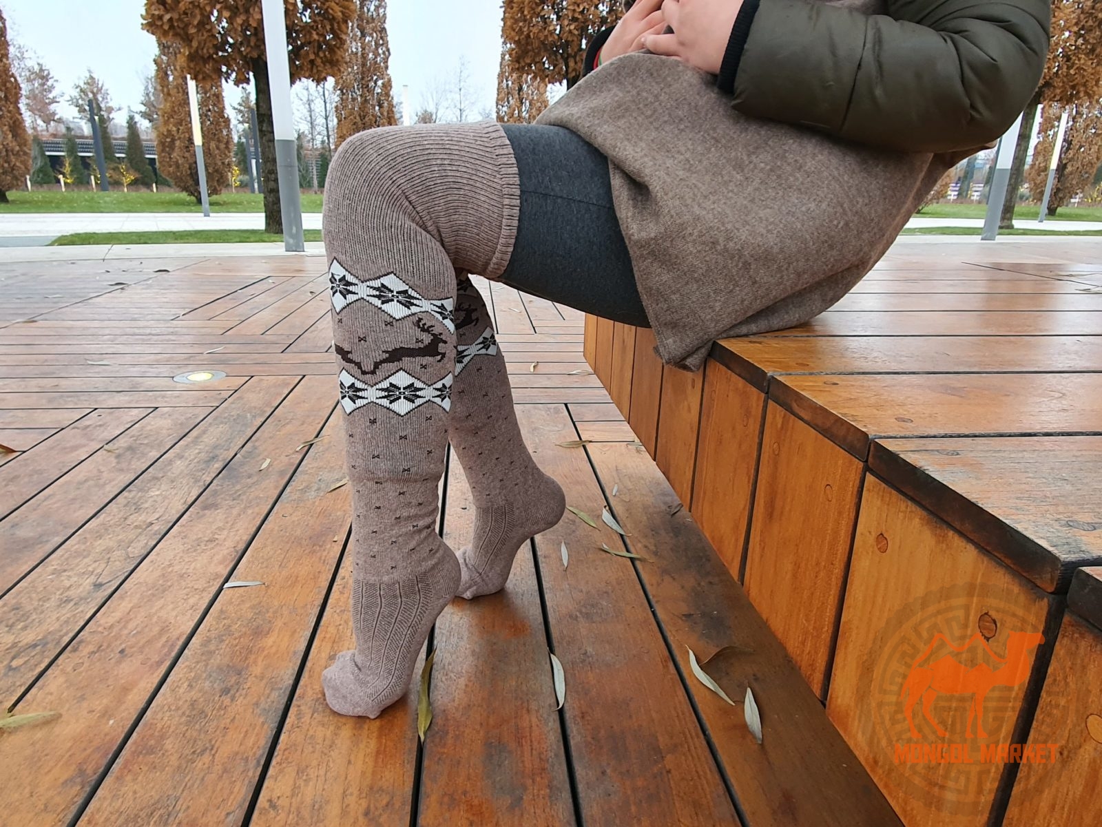 Чулки из шерсти верблюда Монголия фото
